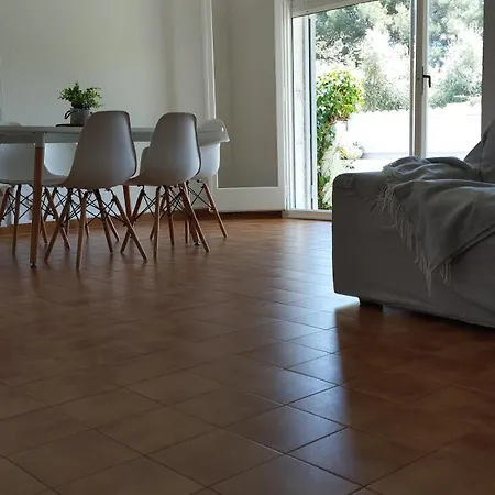 Ca La Torreta Apartment